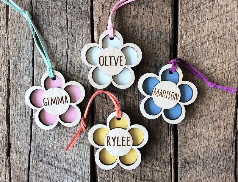 Backpack Tag, Wood Daisy Kids Name Tag, Personalized Flower Bag